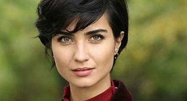 Oyuncu Tuba Büyüküstün, sosyal medyadan takipçilerini uyardı: Bilinçli oy kullan