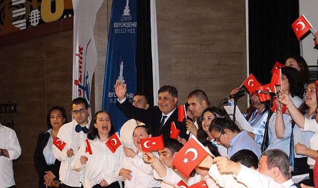 Özel Bireyler Alkışı Hak Etti