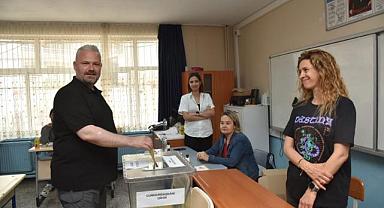 Pehlivan Oyunu Kullandı