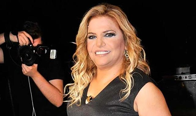 Sahnede yere düşen Kibariye&#039;nin menajerinden açıklama: Ciddi bir sağlık durumu bulunmamaktadır