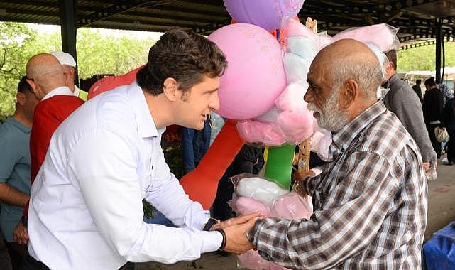 “Şehir hastanesi, AKP’nin İzmir’e üvey evlat muamelesinin göstergesidir”