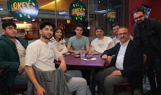 Sürekli gençlere seslendi: Size güvenim tam