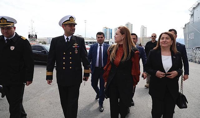 “TCG Anadolu Yarınlarımızın Teminatıdır”