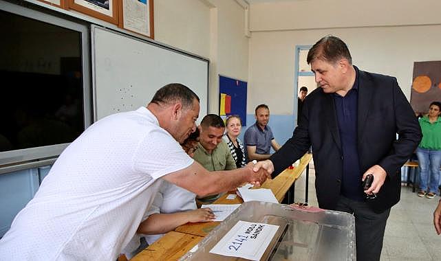 Tugay sandık başında konuştu, “Türkiye, demokrasi sınavından kazanarak çıkacak”