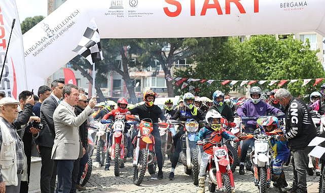 Türkiye Enduro ve ATV Şampiyonası Bergama&#039;da start aldı