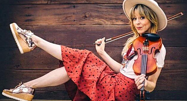 Ünlü keman virtüözü Lindsey Stirling Türkiye'ye geliyor