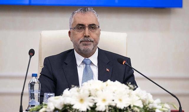 Bakan Işıkhan duyurdu: En düşük memur maaşı 22 bin lira olacak