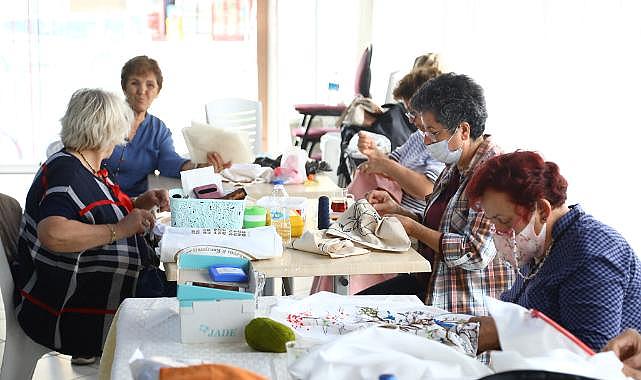Bayraklılı kadınlardan ‘el emeği sergisi’
