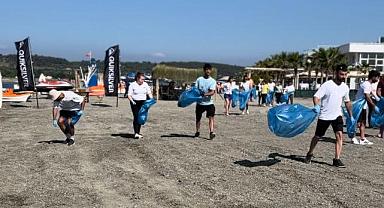 Çevre Günü’nde plaj temizliği