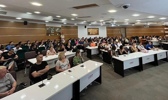 Engelsiz Erişilebilir Bornova için eğitimler başladı