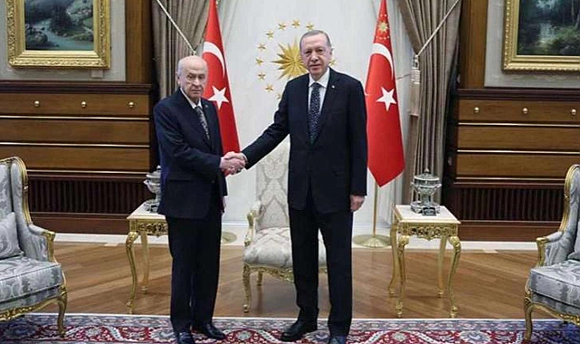 Erdoğan ve Bahçeli&#039;den sürpriz buluşma