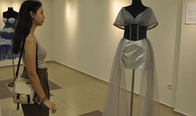 EÜ Moda ve Tasarım Yüksekokulu Drapaj Dersi Sergisi Gelenekselleşiyor