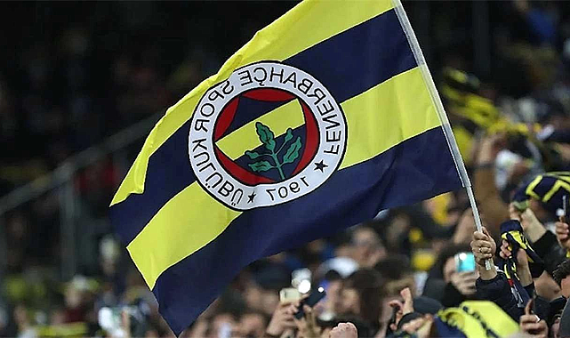 Fenerbahçe&#039;den bomba transfer! Yıldız oyuncu Türkiye&#039;ye geldi!