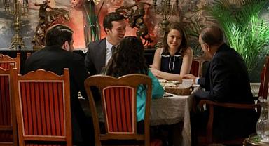 Final yapan Camdaki Kız dizisinin başrol oyuncularından duygulandıran paylaşım!