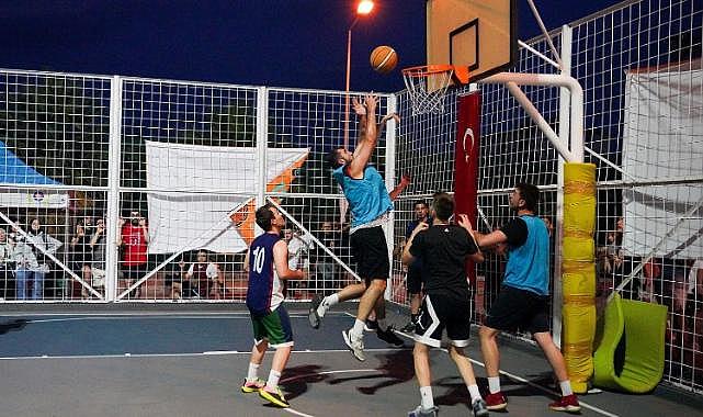 Gaziemir Streetball Turnuvası nefes kesti