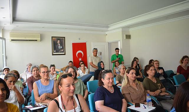 İzmir’in girişimci kadınları sertifikalarını aldı