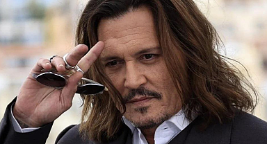 Karayip Korsanları'na dönecek mi? Disney'den Johnny Depp'e açık kapı