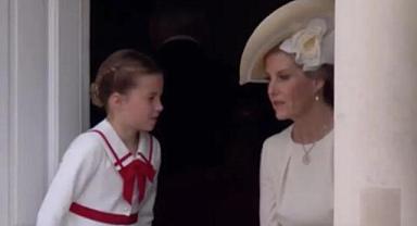 Prenses Charlotte'un Trooping Colour törenindeki diyalogu sosyal medyada konuşuldu