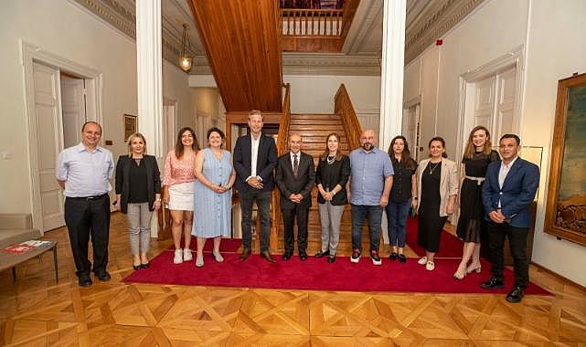 Soyer: “Aydınlık gelecek için gençleri bilimle buluşturmaya devam ediyoruz”