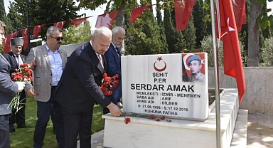15 Temmuz şehitleri Menemen'de dualarla anıldı