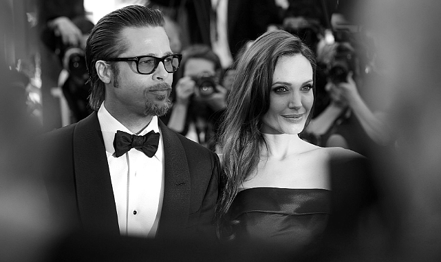 Angelina Jolie, eski eşi Brad Pitt&#039;i kendisini soymakla suçladı