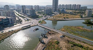 AOSB Deresi'nde temizlik çalışmaları sürüyor
