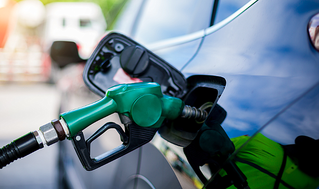 Benzine bu gece yarısı büyük zam geliyor