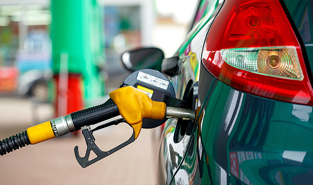 Benzinin ardından motorine de dev zam