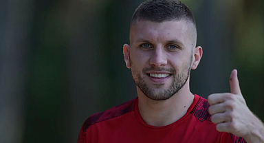 Beşiktaş, Ante Rebic transferinde mutlu sona ulaştı