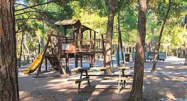 Çiçekli Tabiat Parkı tertemiz oldu!