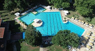 Efes Selçuk'ta Milli Takım Antrenörlerinden Yüzme Kursu