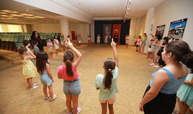 Efes Selçuk&#039;ta yaratıcı drama çalışmaları başladı