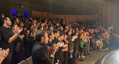 İzmir Şehir Tiyatroları sezonu kapalı gişe tamamladı