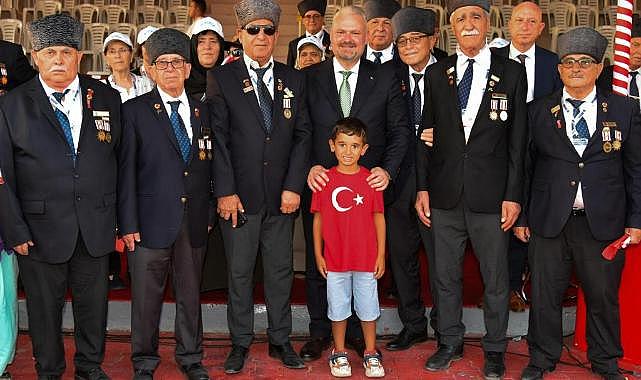 Kıbrıs Gazisi Menemenliler Barış ve Özgürlük Bayramı&#039;nda Kıbrıs&#039;ta