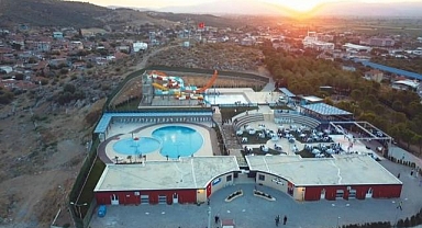 Kınık Belediyesinden Havuz Dershanesi