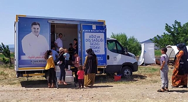 Kınık'ta gezici diş sağlığı aracında tarım işçilerine sağlık taraması