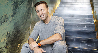 Mustafa Sandal takipçisinin mesajı sayesinde fark etti: Almanlar şarkımızı çalmış söylemiyorsunuz?