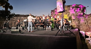 Seferihisar Kaleiçi'nde Türk Sanat Müziği esintisi