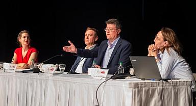 Soyer: Hür yaşamımız bu siyasi zafer sayesindedir