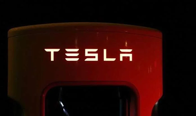 Tesla&#039;nın geliri ve net karı ikinci çeyrekte arttı