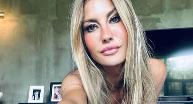 Ünlü manken Çağla Şıkel'in aşkı kısa sürdü