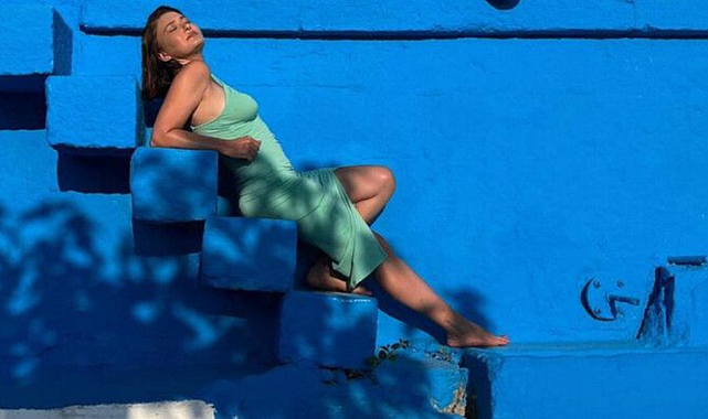 16 kilo veren Nurgül Yeşilçay merdivenlere sere serpe uzandı!