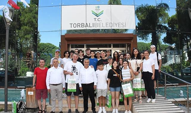 Alman öğrenciler &quot;Kardeş Kent&quot; projesi kapsamında Torbalı&#039;da