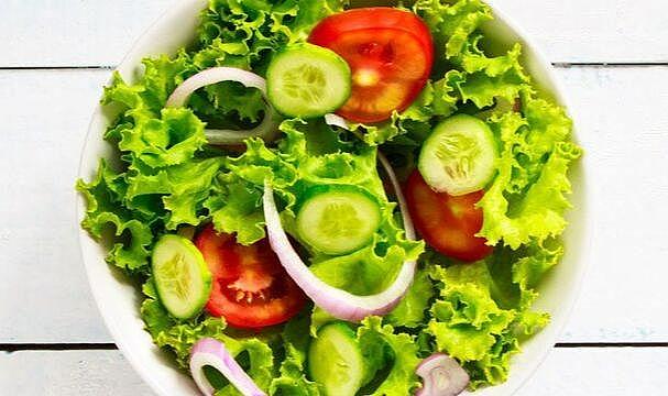 Antibiyotik alırken salata tüketimine dikkat