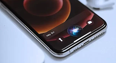 Apple'dan yeni özellik: Siri artık dudak okuyabilecek