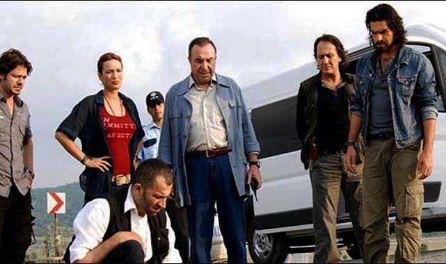 Arka Sokaklar&#039;ın akıllara zarar transferi EDHO&#039;dan geldi! Yıllardır beklenen kötü adamı oynayacak