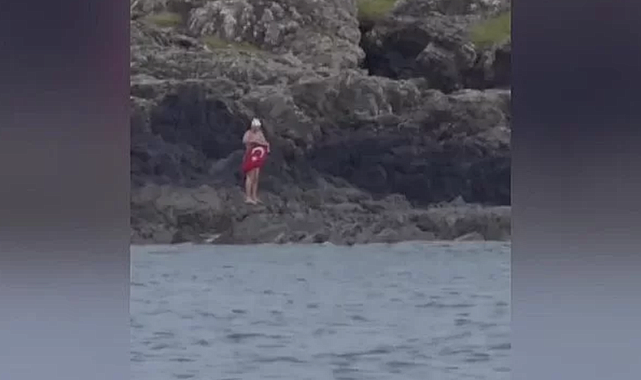 Aysu Türkoğlu, Kuzey Kanalı&#039;nı yüzerek geçen ilk Türk kadın ve en genç Türk sporcu oldu!