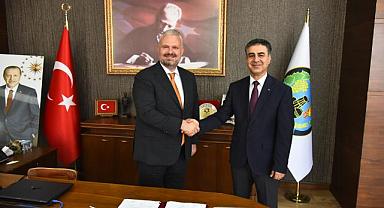 Belediye Personeline 25'er Bin Lira Promosyon