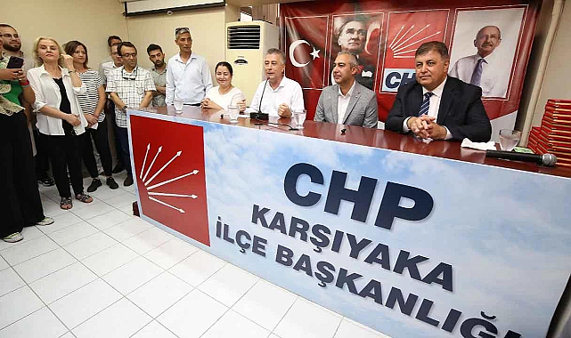 CHP Karşıyaka&#039;da devir teslim töreni yapıldı