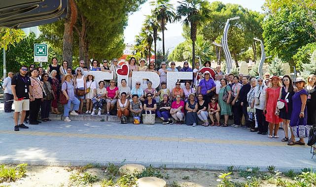 Efes Selçuklu Kadınlar Tire&#039;yi Gezdi